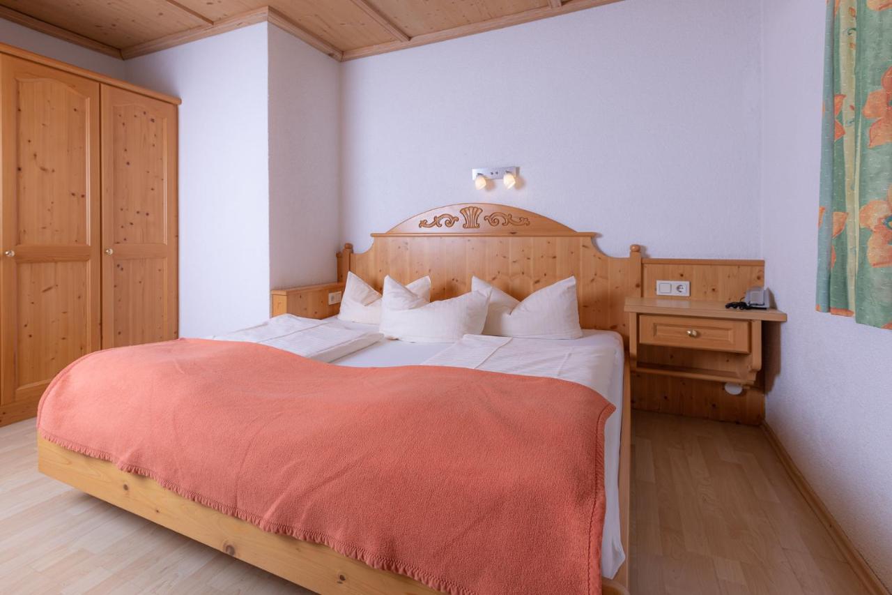 Hotel Eckartauerhof Майерхофен Екстериор снимка