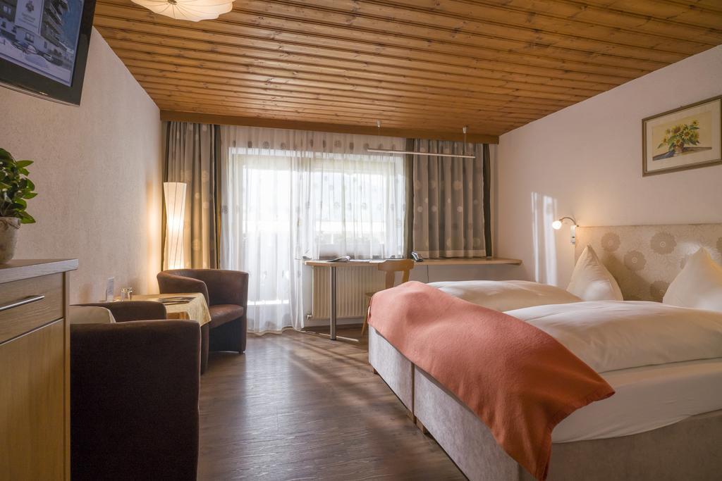 Hotel Eckartauerhof Майерхофен Екстериор снимка